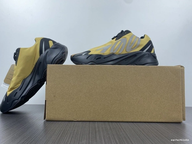 Yeezy 700 Flux' MNVN GZ0717 'Honey Boost 0730